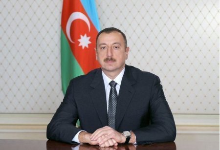 İlham Əliyev Gürcüstanın yeni prezidentinə məktub ünvanladı