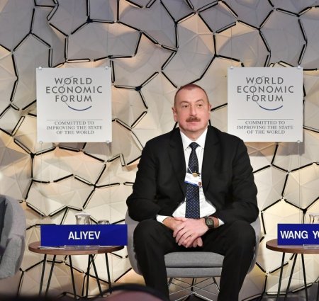 İlham Əliyev Davos Forumu çərçivəsində keçirilən sessiyada iştirak edib - YENİLƏNİB