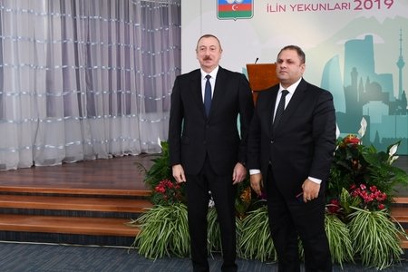 Prezident İlham Əliyev Tofiq Heydərovu mükafatlandırdı