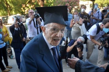 96 yaşında universiteti bitirdi: Magistraturanı oxumaq istəyir