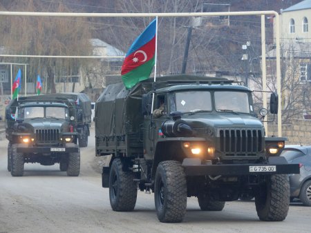 Azərbaycan Ordusunun hərbi maşınlarında “Z” işarəsi? – “Həmin hərfi əlifbadan çıxaraq?”