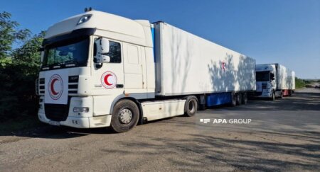 Bakıdan göndərilən 40 ton un yüklü karvan 19 gündür Ağdam-Əsgəran-Xankəndi yolunda gözləyir - FOTO