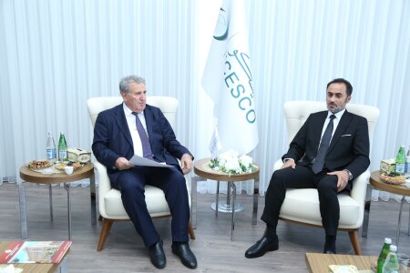 AMEA-nın prezidenti  İsa Həbibbəyli ICESCO-nun Bakı ofisinin rəhbəri Abdulhakeem Alsenanla görüşüb