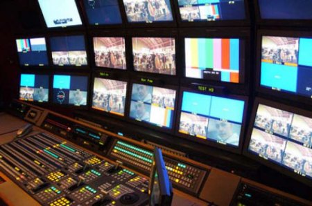 Azərbaycanda iki xarici telekanalın yayımı dayandırıldı