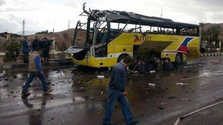 Avtobusa silahlı hücum: 23 ölü, 25 yaralı