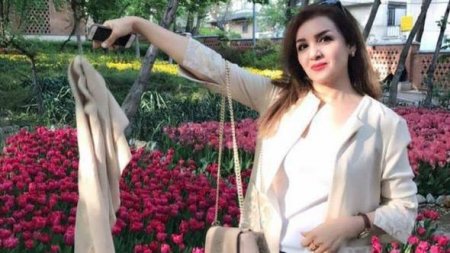İranlı qadınlar hicaba qarşı kampaniya başladılar - Foto
