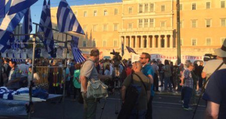 Yunanıstanda üsyan! Afinada Minlərlə Nümayişçi Çiprasa Qarşı Ayağa Qalxdı