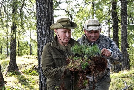 Putin dağlarda dincəlir, Şoyqu və Bortnikovla birlikdə...