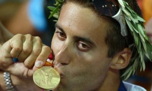 İsrail tarixində yeganə Olimpiya çempionu qızıl medalını satır