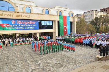 Xırdalanda möhtəşəm Dövlət Bayrağı bayramı