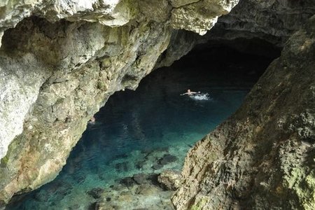 Zevs mağarası turisti “uddu”