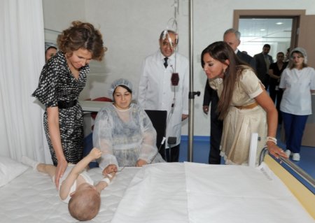 Mehriban Əliyeva yeni doğulan üçəmlərlə bağlı tapşırıq verdi