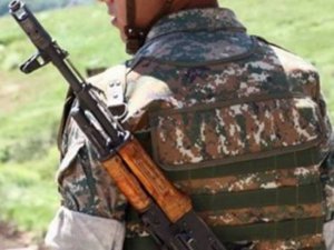 Ermənistanda hərbi qulluqçu özünü güllələdi