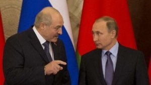 Lukaşenko Putinə görə Polşanın dəvətindən imtina etdi