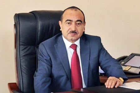 Əli Həsənov AXCP sədrinin iddialarına cavab yazdı