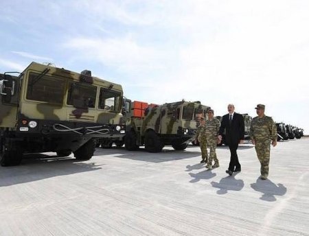 Belarusun 300 km. mənzilli yeni raketləri: potensial alıcı Azərbaycandır