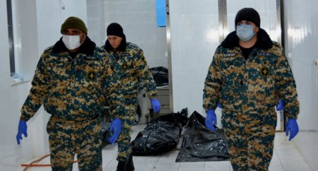 Ermənistanda hərbi qulluqçu üç hərbçi yoldaşını öldürməkdə şübhəli bilinərək saxlanılıb.