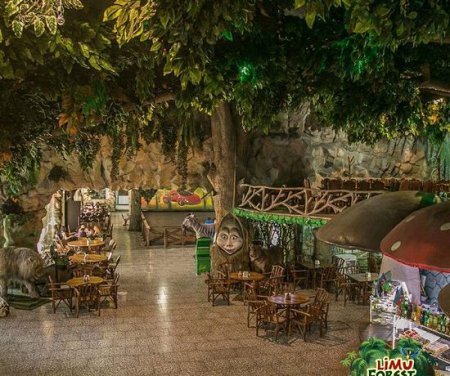 AAAF Park Xırdalanda yerləşən "Limu Forest" restoranında heyvanlara qarşı xüsusi amansızlıq: Aidiyyatı qurumlar niyə susur?