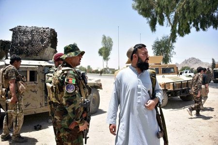 “Taliban”a qarşı geniş əməliyyat başlandı: 300 yaraqlı öldürüldü!