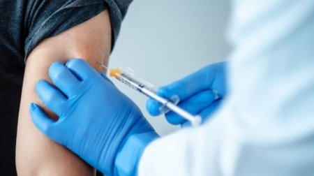 Vaksinasiyadan imtina edənlərin səbəbləri əsaslıdır? – Həkimdən açıqlama