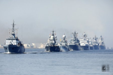 Rus gəmiləri Bakı Limanına girdi - SON DƏQİQƏ