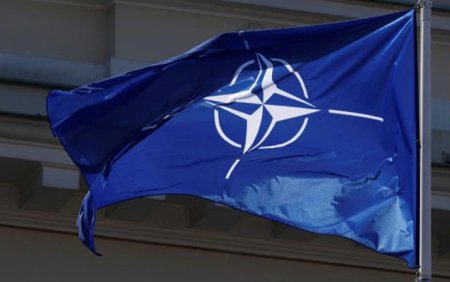 NATO səkkiz rusiyalının akkreditasiyasını ləğv etdi