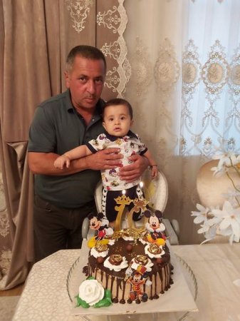 Azərbaycanda daha bir azyaşlı əməliyyatdan sonra öldü: Babasının ürəyi partladı - FOTO