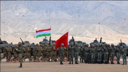 Çin ordusu "qəfildən" Tacikistanda peyda oldu