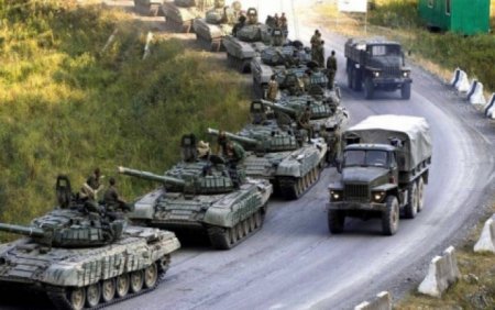 Rusiyaya məxsus yüzlərlə tank, “Qrad”, “Uraqan” və iri qoşunlar SƏRHƏDƏ YIĞ ...