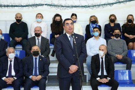 Bakı Ali Neft Məktəbinin 10 illiyinə həsr olunmuş tələbələrin Spartakiadasına başlanılıb