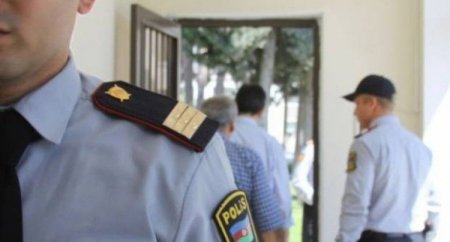 Azərbaycanda polis rəisin otağında bıçaqlandı