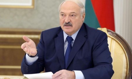 Lukaşenkodan qazax etirazçılarına inanılmaz təklif: “Diz çökərək, üzr istəyin…”
