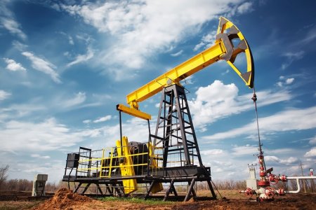 “Ural” neftinin qiyməti son 7 ilin maksimumuna çatıb