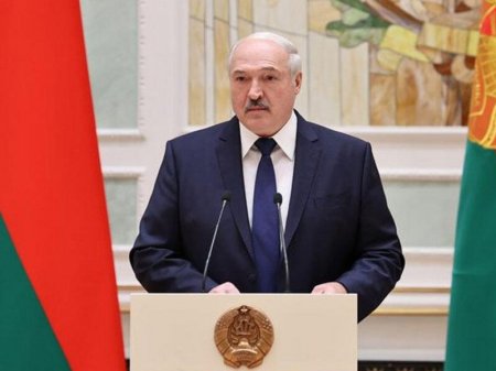Lukaşenko: "Bunu Putinə mən təklif etmişəm, utanmıram"