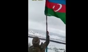 Azərbaycan bayrağının Fərrux kəndinə sancılmasının görüntüləri