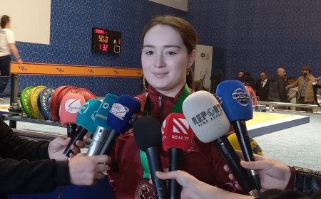 Elnarə Abbasova: "Beynəlxalq yarışlarda da medallar əldə etmək istəyirəm"