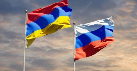 Rusiya Ermənistana silah tədarükünü DAYANDIRDI