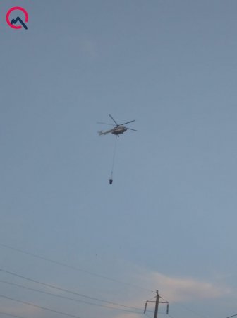 Sumqayıtdakı yanğının söndürülməsinə helikopter cəlb olundu - III dərəcəli yanğın təhlükəsi elan edidi - FOTO