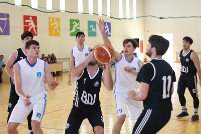 Bakı Ali Neft Məktəbində basketbol üzrə universitetlərarası ölkə birinciliyinin açılışı keçirilib