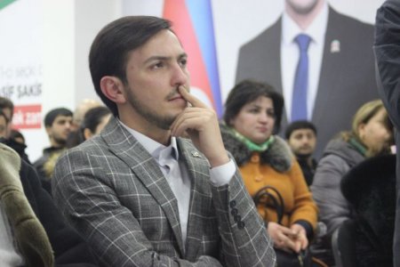 Ağasif Şakiroğlu: “Rusiya Qarabağ konfliktindən öz imicini düzəltmək üçün sui-istifadə edir”