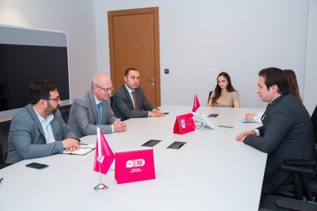 “Nar” və Azərbaycan Könüllü Təşkilatları İttifaqı arasında memorandum imzalandı