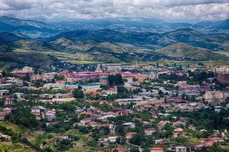 Rusiya Xankəndini Azərbaycanın nəzarətinə verir - rus və erməni politoloqların izahı