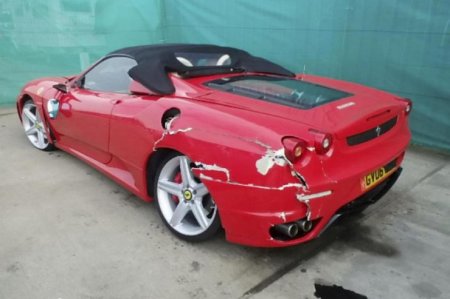“Ferrari”də tur atan müsəlmanlar Londonda HƏBS OLUNDULAR + FOTO