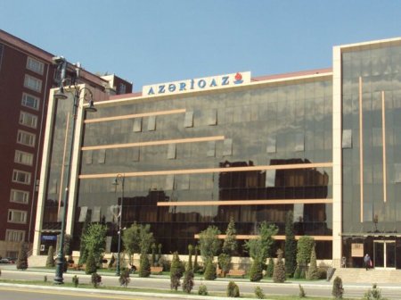 Analitik Ekspertiza Mərkəzinin direktoru “Azəriqaz”ı məhkəməyə verdi
