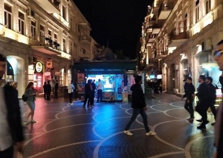 3 gün öncə Bakıda “Ermənilər dağıdacaq” deyən qadın-video