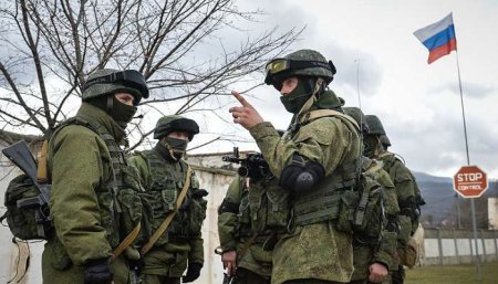 Rus hərbçilər Ukraynaya keçmək istəyən azərbaycanlıların olduğu avtobusu vurdu