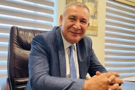 "Mikrofonu müsahibinin ağzına dürtən "jurnalistlər"in..." - Rəşad Məcid