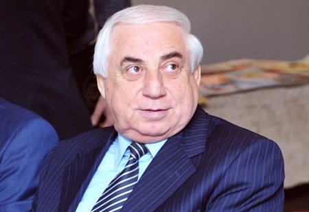 "Gizlənirik ki, görünməyək" - Hadı Rəcəbli