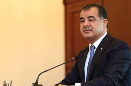 Elmar Vəliyevin qardaşına dələduzluq edən şəxsin məhkəmə istintaqı yeniləndi — QƏRAR