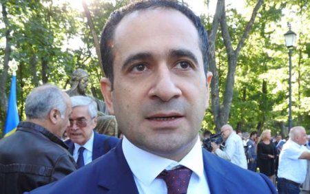 İşdən çıxarılan Elnur Əliyevdən AÇIQLAMA: "Evimdəyəm"